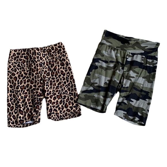 Lot Of 2 Biker Shorts Animal Print & Camo size spandex small and XS - Picture 1 of 6